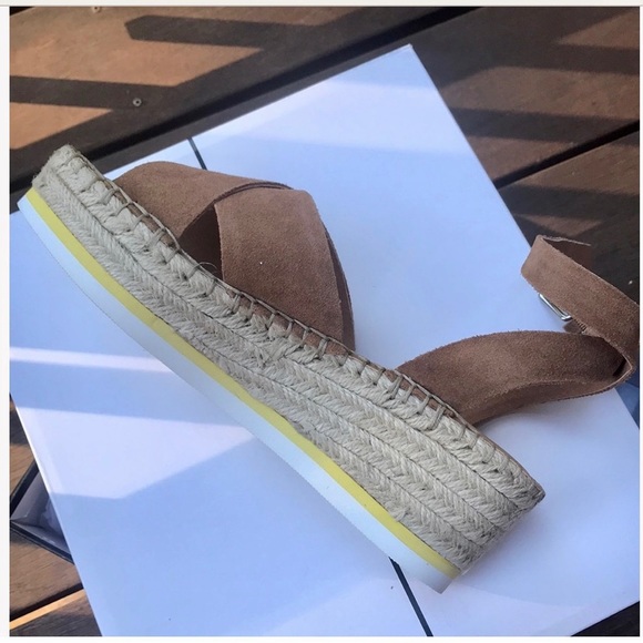 Dolce Vita brown suede sandals ~ New with box!!! - Picture 4 of 4